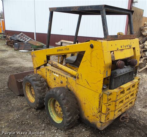 mustang 1700 skid steer horsepower|1700 mustang skid loader specifications.